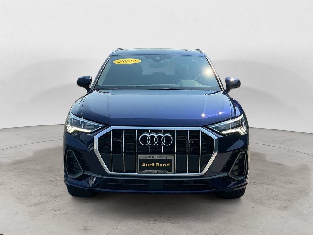 Used 2022 Audi Q3 2.0T Premium Plus AWD/4WD image 2