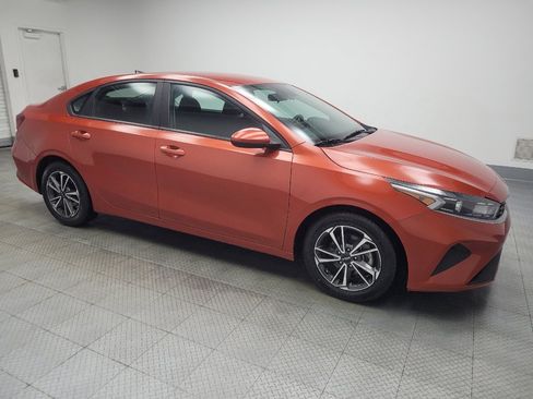 Used 2022 Kia Forte LXS FWD image 11