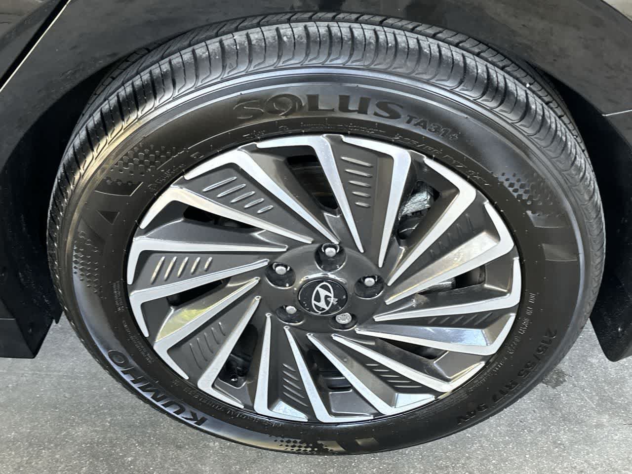 Used 2025 Hyundai Sonata SEL FWD image 11