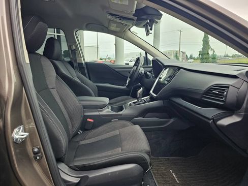 Used 2024 Subaru Outback Premium AWD/4WD image 11
