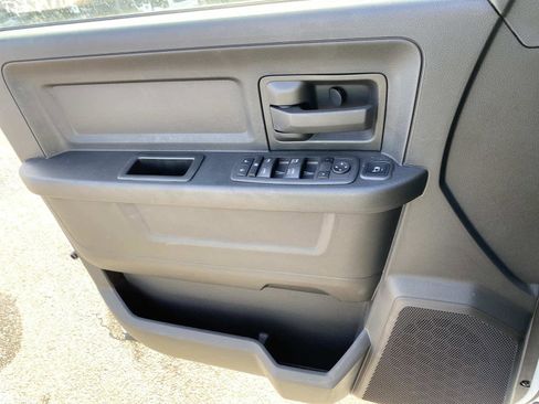 Used 2023 RAM 2500 Tradesman w/ Chrome Appearance Group image 18