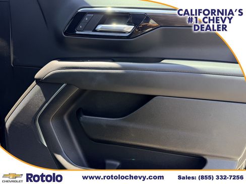 Used 2025 Chevrolet Tahoe LT RWD image 9