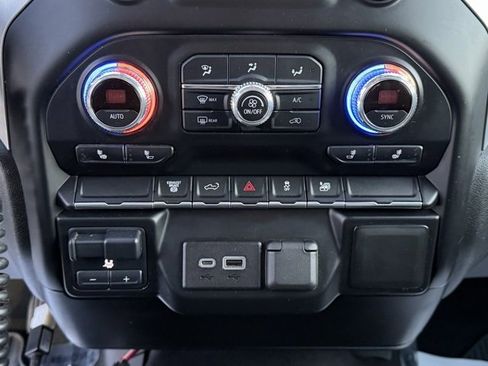 Used 2021 GMC Sierra 3500 SLE w/ SLE Convenience Package image 31