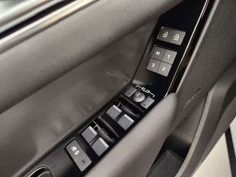 New 2026 Land Rover Range Rover Velar S AWD/4WD image 34