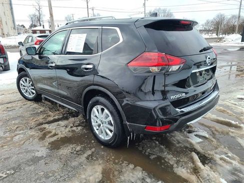 Used 2018 Nissan Rogue SV image 7