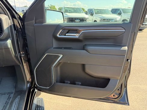 Used 2024 Chevrolet Silverado 1500 LT AWD/4WD image 18