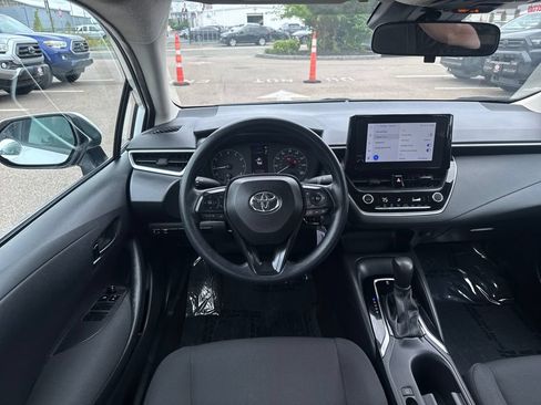 Used 2024 Toyota Corolla LE FWD image 11