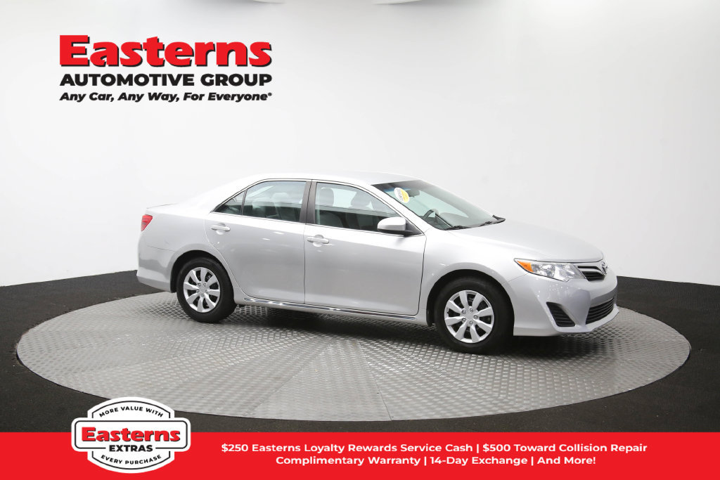 Used 2014 Toyota Camry LE FWD image 48