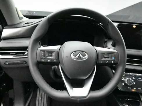 Certified 2025 INFINITI QX60 Luxe image 13
