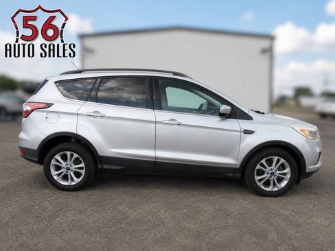 Used 2018 Ford Escape SE w/ Ford Safe & Smart Package FWD image 1