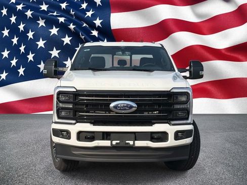 New 2026 Ford F250 Platinum w/ FX4 Off-Road Package AWD/4WD image 3