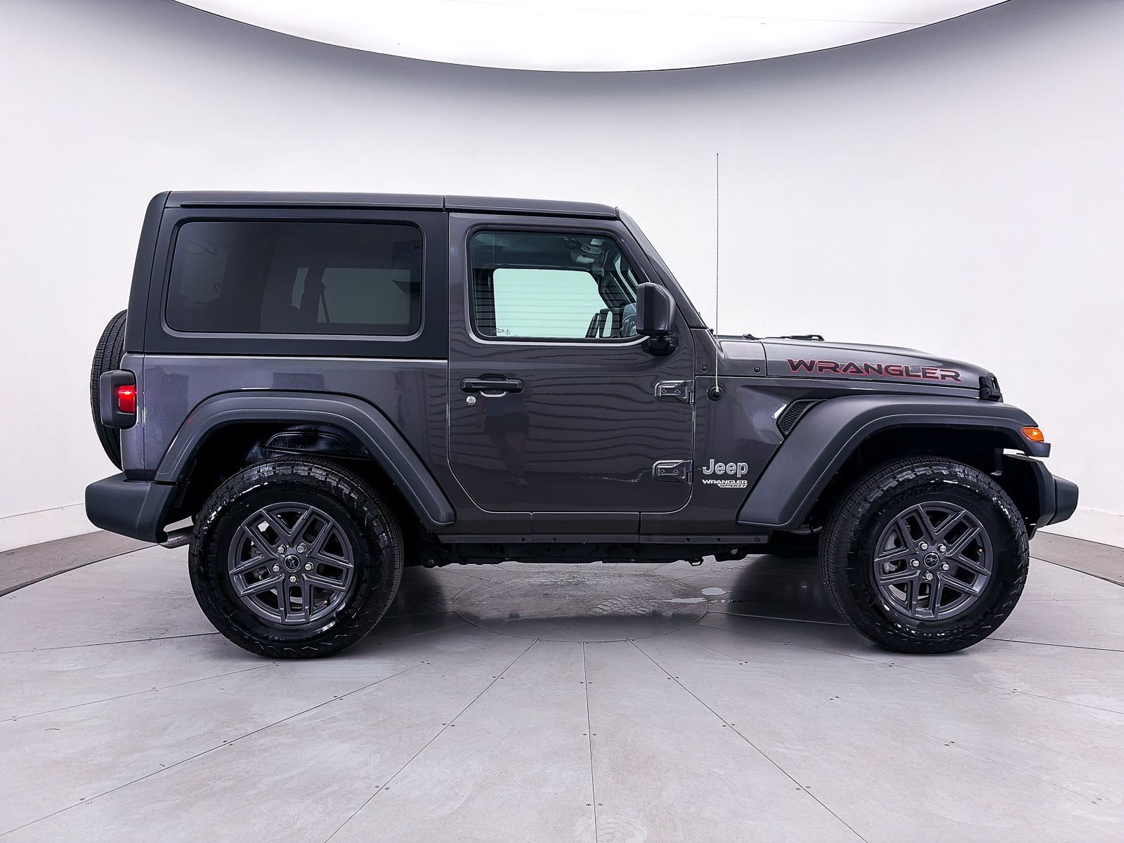 Used 2021 Jeep Wrangler Sport AWD/4WD image 40