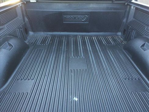Used 2020 RAM 1500 Laramie RWD image 20