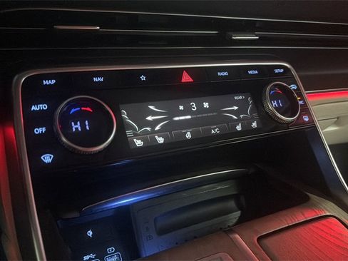 Used 2021 Genesis GV80 2.5T image 24