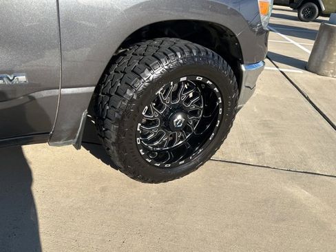 Used 2020 RAM 1500 Lone Star image 12