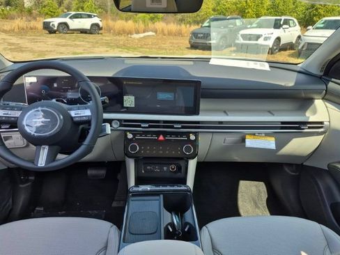 New 2026 Hyundai Tucson Limited FWD image 23