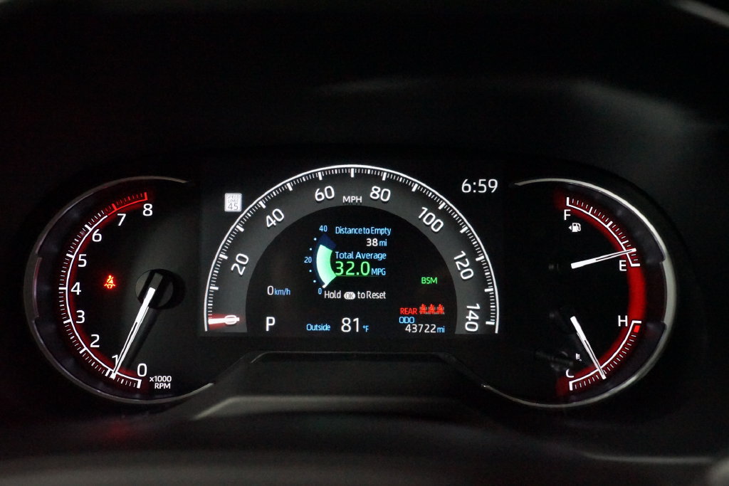 Certified 2025 Toyota RAV4 XLE FWD image 15