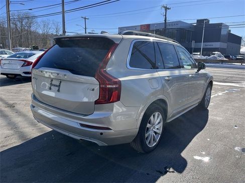 Used 2016 Volvo XC90 T6 Momentum w/ Momentum Plus Package image 8