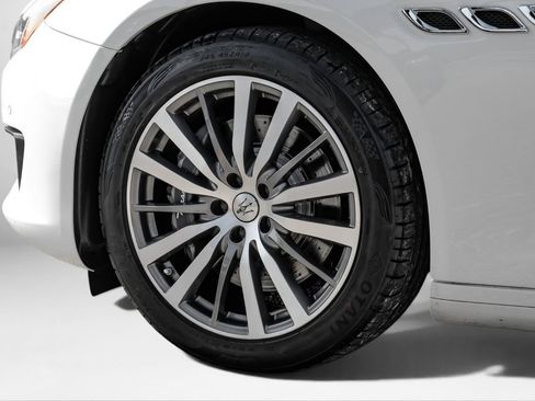 Used 2022 Maserati Quattroporte Modena RWD image 72