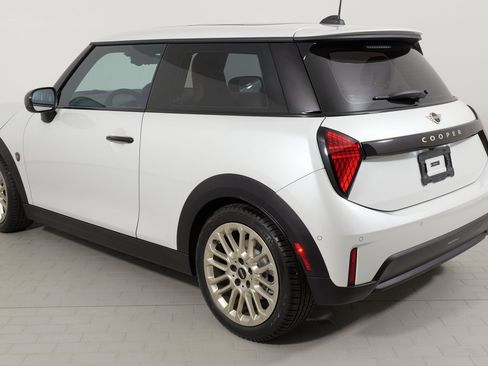 Used 2025 MINI Cooper S image 25