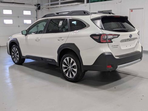 Used 2025 Subaru Outback Limited XT image 9