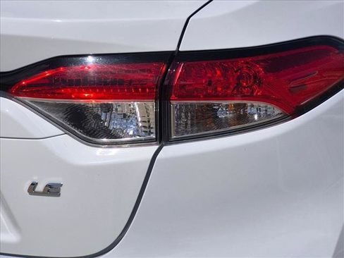Used 2024 Toyota Corolla LE FWD image 4