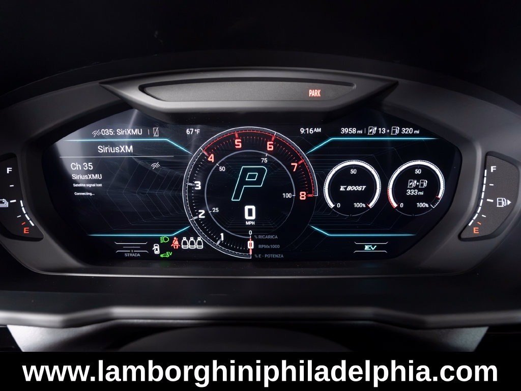 Used 2026 Lamborghini Urus SE AWD/4WD image 18