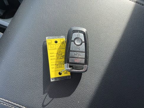 Used 2022 Ford F150 XLT w/ Equipment Group 302A High image 20