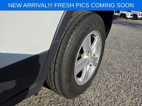 Used 2022 Chevrolet Trax LT w/ Driver Confidence Package image 7