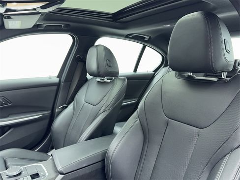 Used 2024 BMW 330i Sedan image 35