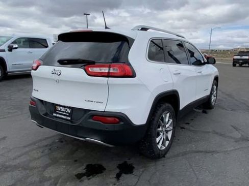 Used 2018 Jeep Cherokee Limited AWD/4WD image 8