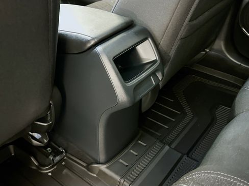 Used 2023 Honda HR-V LX image 27