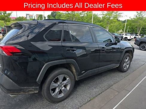 Used 2025 Toyota RAV4 LE AWD/4WD image 9