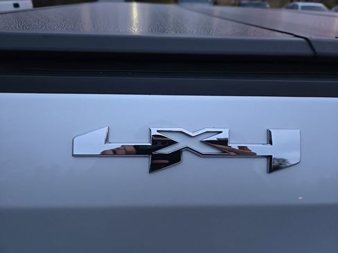 Used 2021 GMC Sierra 1500 SLT w/ SLT Premium Plus Package image 9