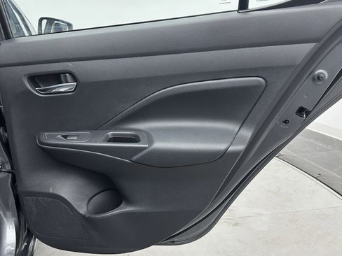 Used 2023 Nissan Versa SV image 28