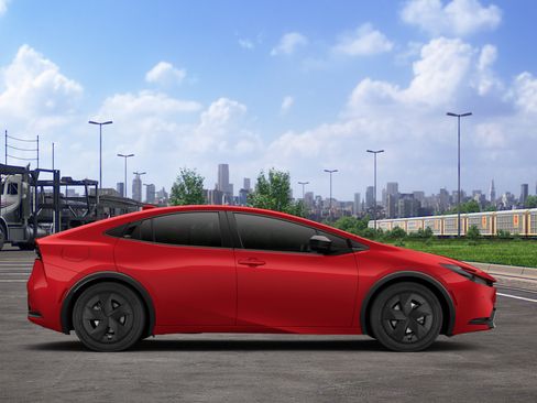 New 2027 Toyota Prius Plug-In Hybrid FWD image 14