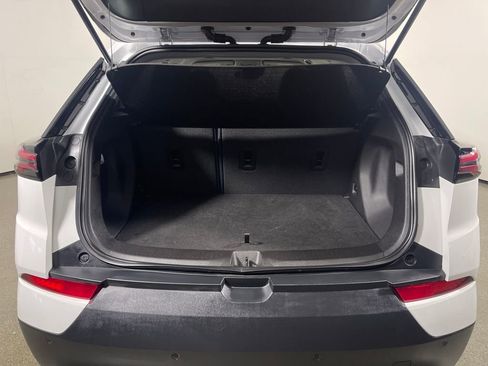 Used 2022 Chevrolet Bolt EUV LT w/ Convenience Package image 10