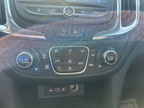 Used 2024 Chevrolet Equinox LT AWD/4WD image 27
