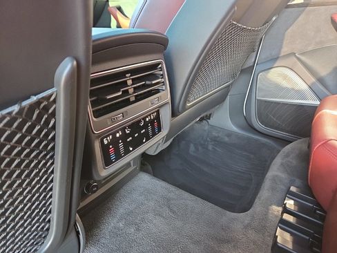 Used 2023 Audi SQ8 Prestige w/ Prestige Package image 17