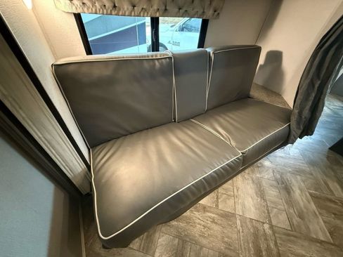 Used 2022 Ford E-450 and Econoline 450 Super Duty w/ Motorhome Prep Package image 32