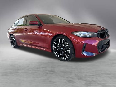 Used 2026 BMW 330i Sedan w/ M Sport Package RWD image 2