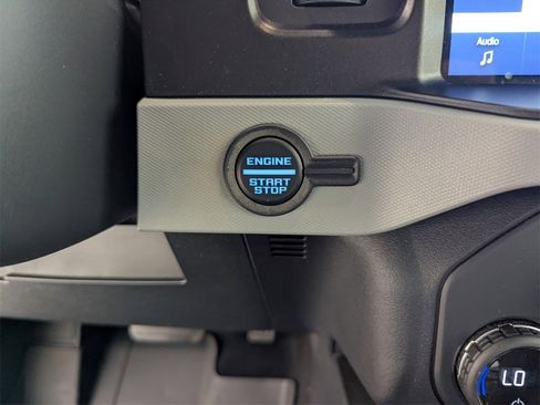 Used 2023 Ford Bronco Badlands image 24