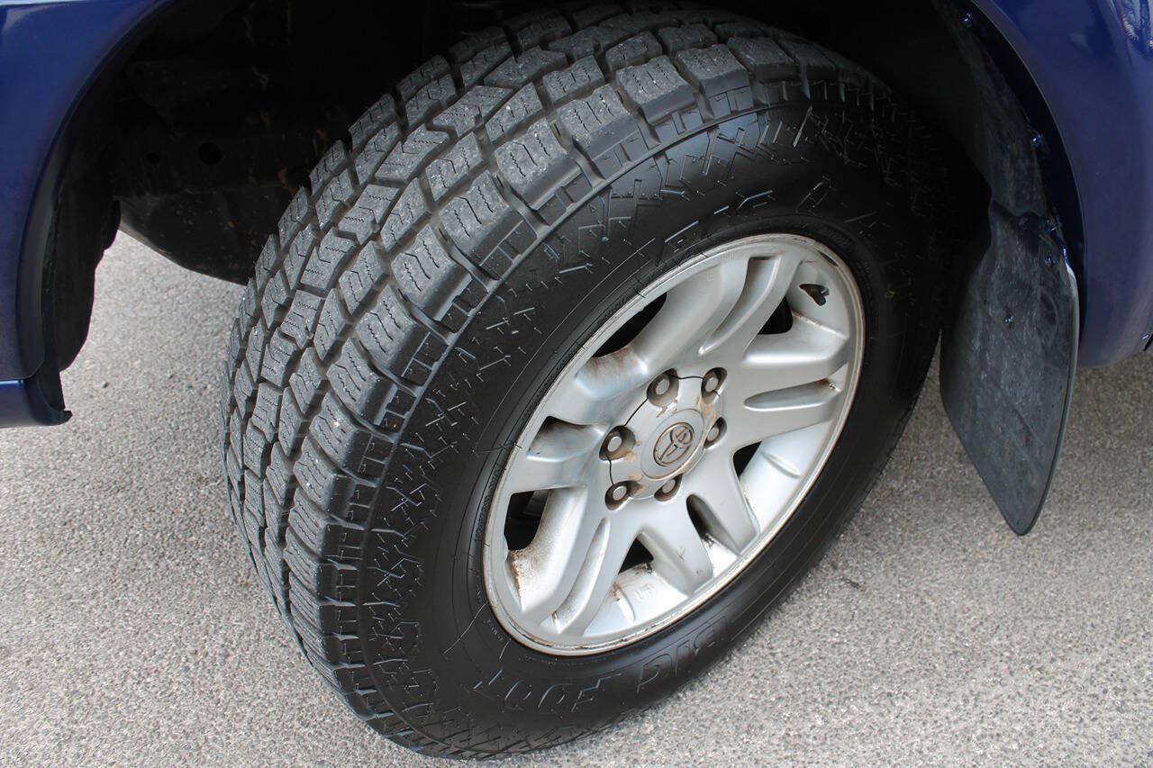 Used 2006 Toyota Tundra SR5 w/ All Weather Guard Pkg RWD image 10