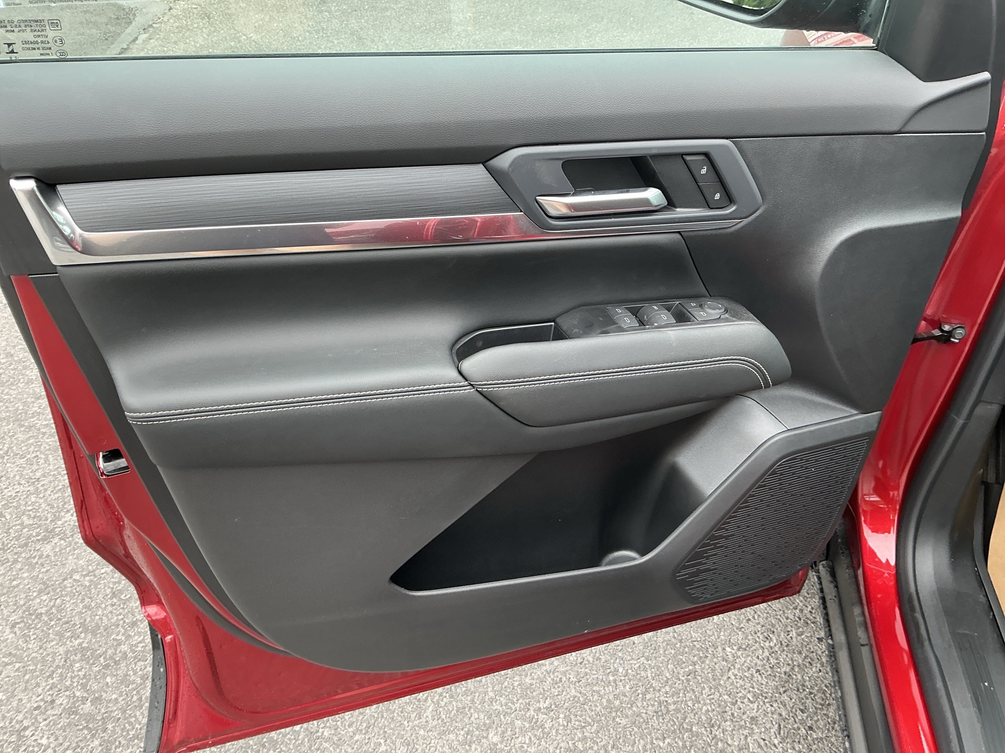 New 2027 GMC Terrain Elevation w/ LPO, Floor Liner Package AWD/4WD image 12