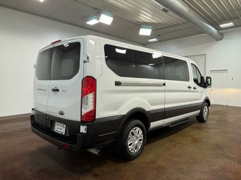 Used 2023 Ford Transit 350 XLT image 38