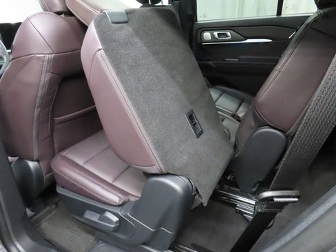 Used 2026 Ford Explorer Platinum AWD/4WD image 68