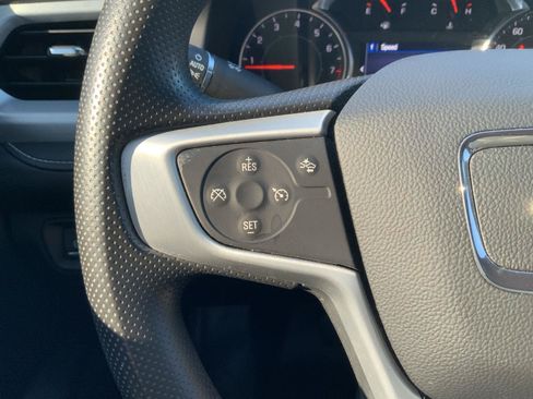 Used 2021 GMC Acadia SLE w/ Elevation Edition FWD image 9