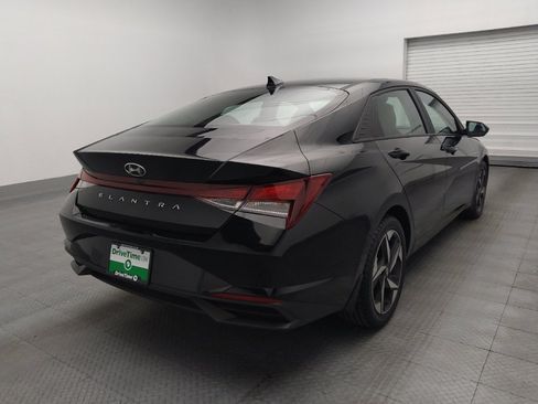 Used 2023 Hyundai Elantra SEL w/ Convenience Package FWD image 9