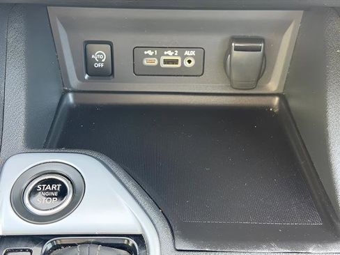 Used 2024 Nissan Sentra SV image 38