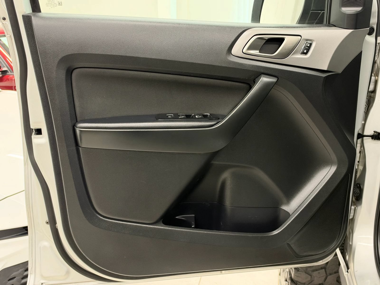 Used 2019 Ford Ranger XLT w/ Equipment Group 302A Luxury AWD/4WD image 17